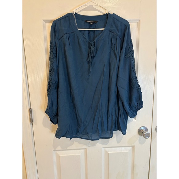 Zac & Rachel Woman 1X Blue Boho Crochet Sleeve Tassel Tie Neck Blouse Top - Picture 1 of 5
